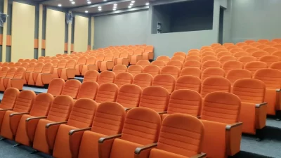 fabricación de asientos de auditorio